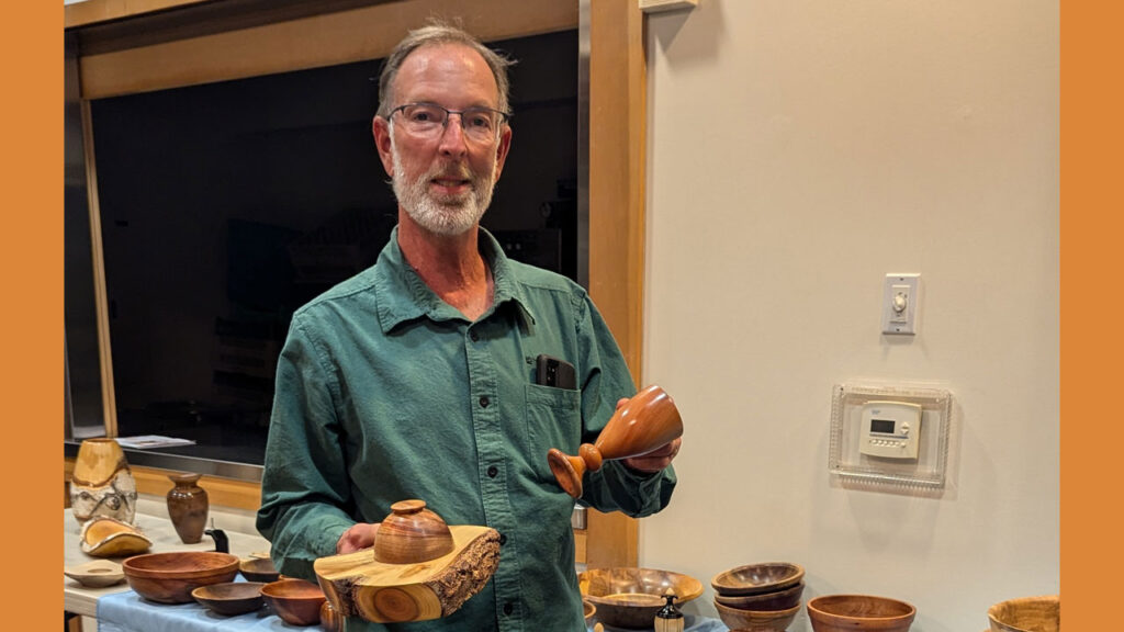 Dean Caudle turned a box & goblet