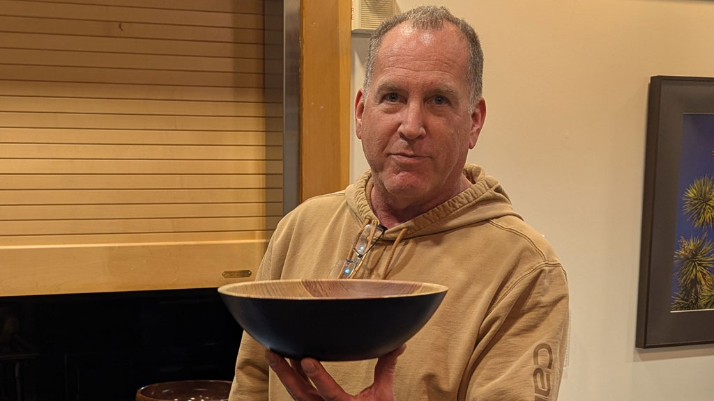 Dan Boehmke turned a walnut crotch bowl