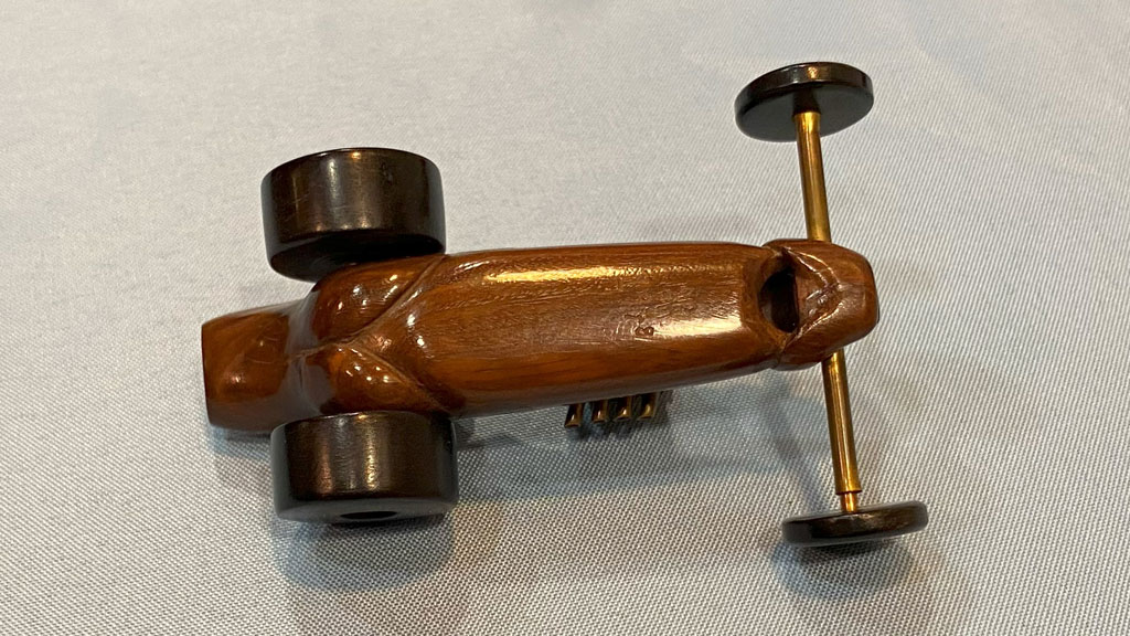 Whistle Racer by Bill Horgos. Underside view.