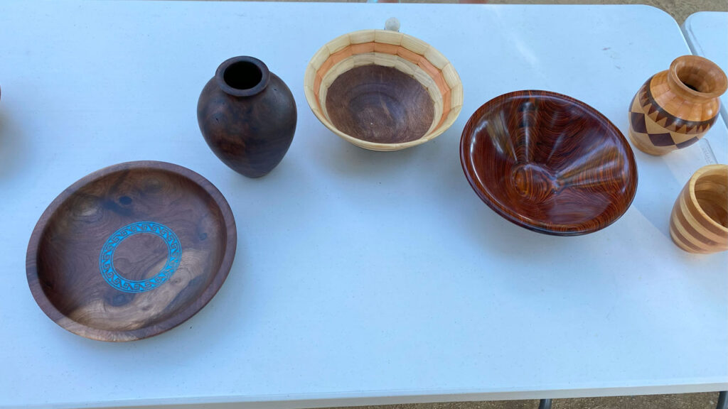 Woodturning projects: bowls and vases