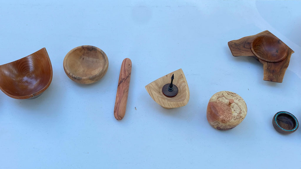 Various voodturning projects.