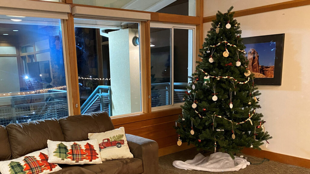 A decorated Christmas tree at Bridges Church in Los Altos, CA